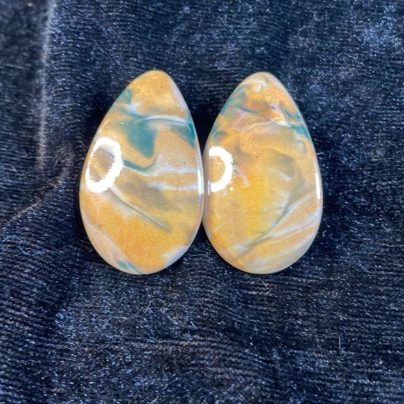 Vintage porcelain teardrop earrings. - Picture 1 of 3